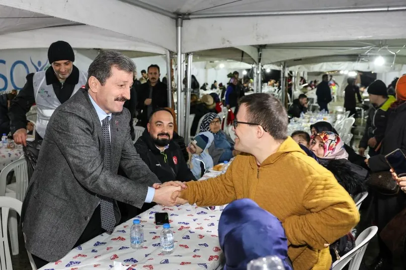 Vali Tavlı’dan İftar Çadırımıza Ziyaret