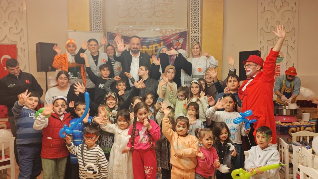 Yetim Günü Çocuk Şenliği