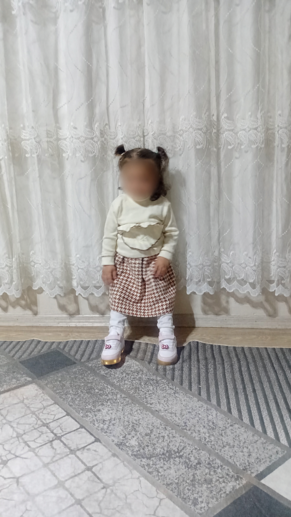 Çocuklara bayramlık hediyelerinin ulaştırılması