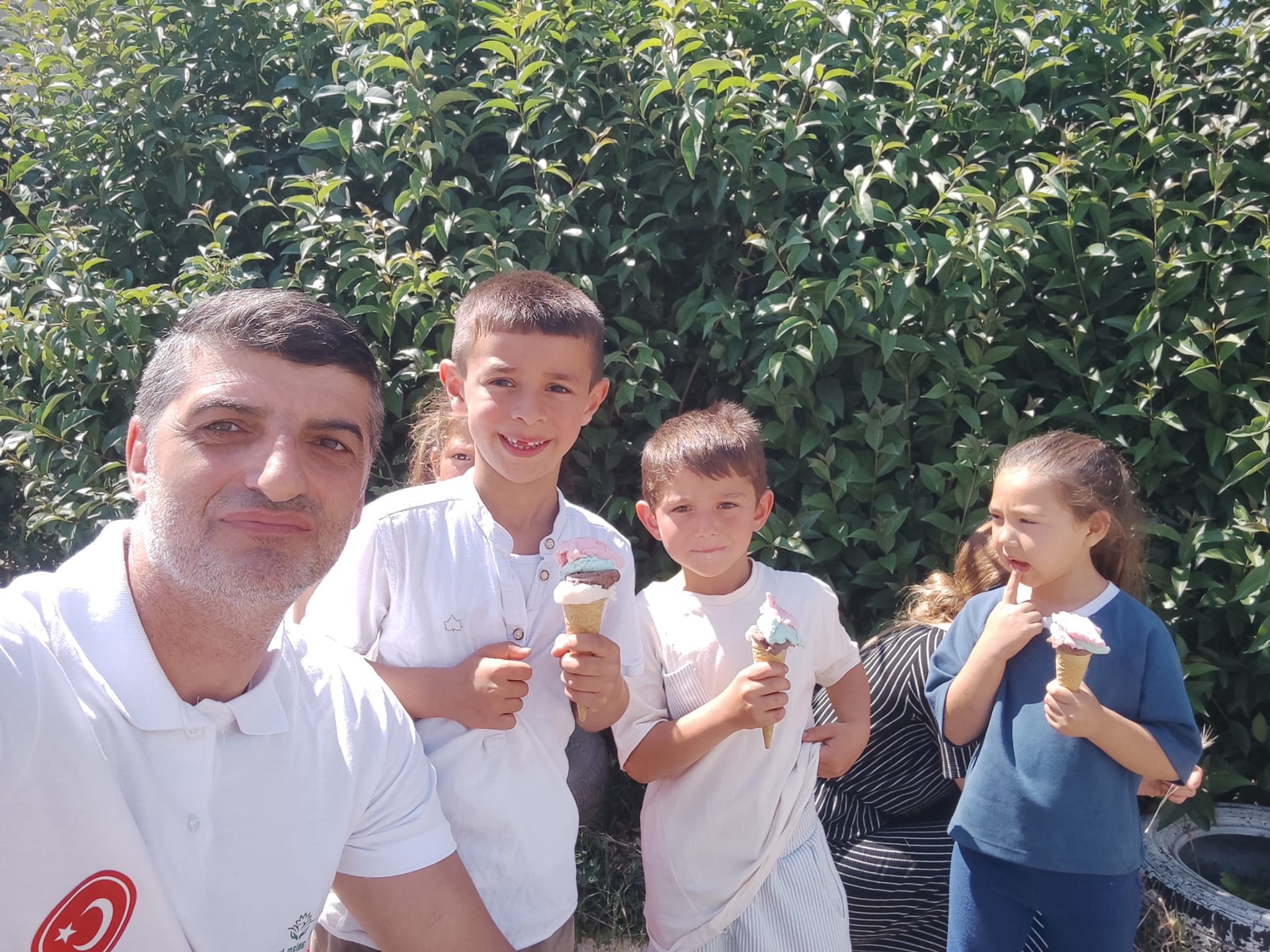 Tekkeköy’de çocuklar için dondurma şenliği